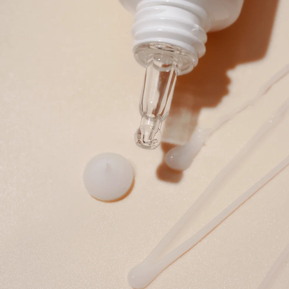 Isntree TW-Real Eye Cream aux céramides, hydrate et lisse le regard