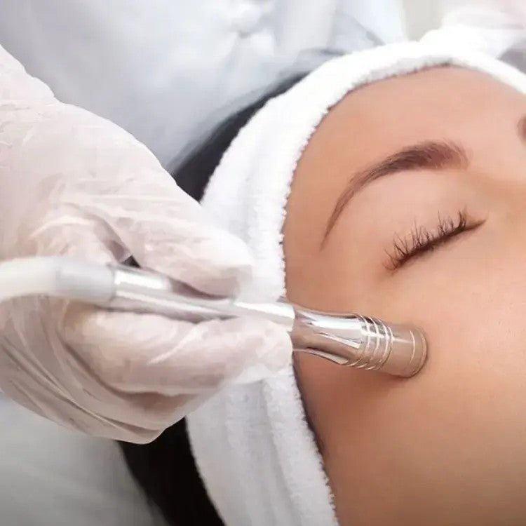 Collagen Boost Detox, soin visage coréen en institut qui purifie en profondeur et hydrate