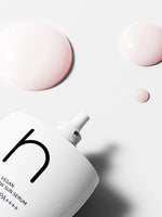 Hamél Aqua Glow Sun Serum SPF50+, protection UV élevée au camélia, teinte naturelle éclat lumineux