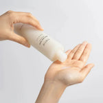 TIR TIR Milk Skin Toner, tonique hydratant apaisant qui renforce la barriere cutanee