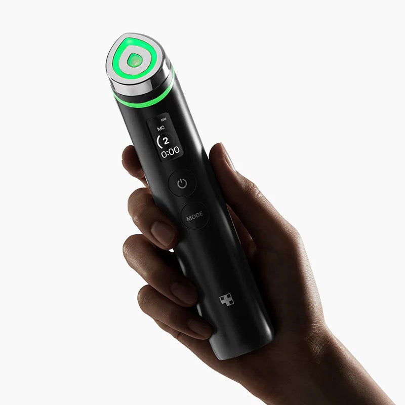 Medicube AGE-R Booster Pro Ex, appareil visage a electrostimulation raffermissant les contours