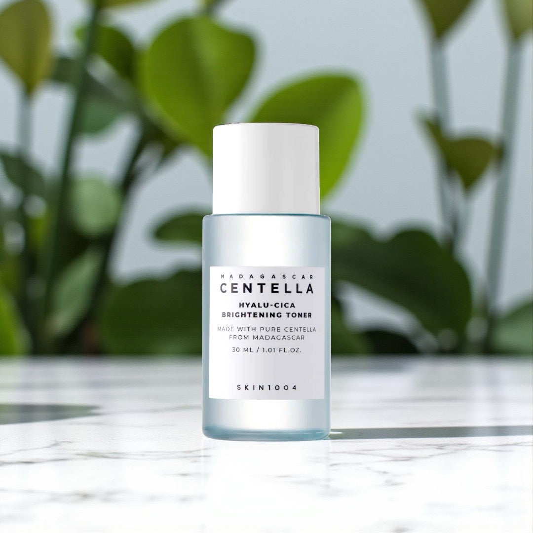 SKIN1004 Hyalu-Cica, toner à la Centella Asiatica ravivant l'éclat du teint terne